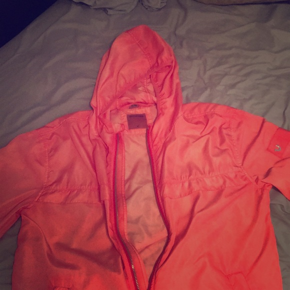 True Religion Windbreaker - Picture 3 of 4